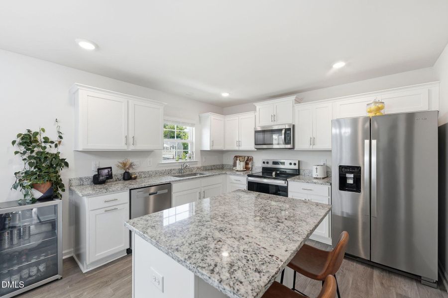 28-web-or-mls-ROB04807