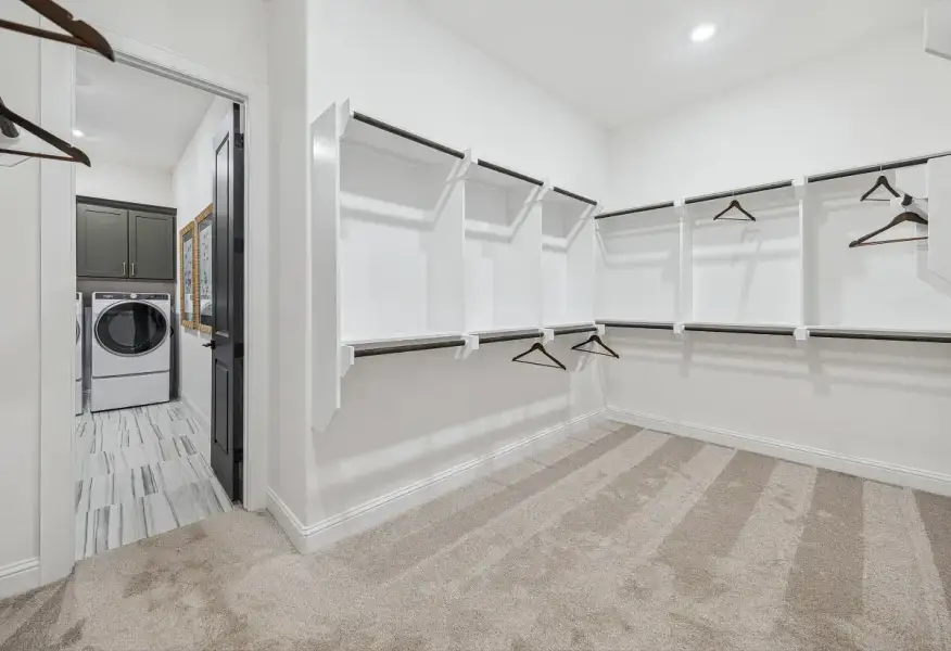 Plan 5039 Closet - Staged - 14 of 22