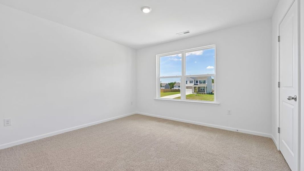 Spacious, unfurnished interior of a new home in Mason Ridge, Spring Lake (Image 32).