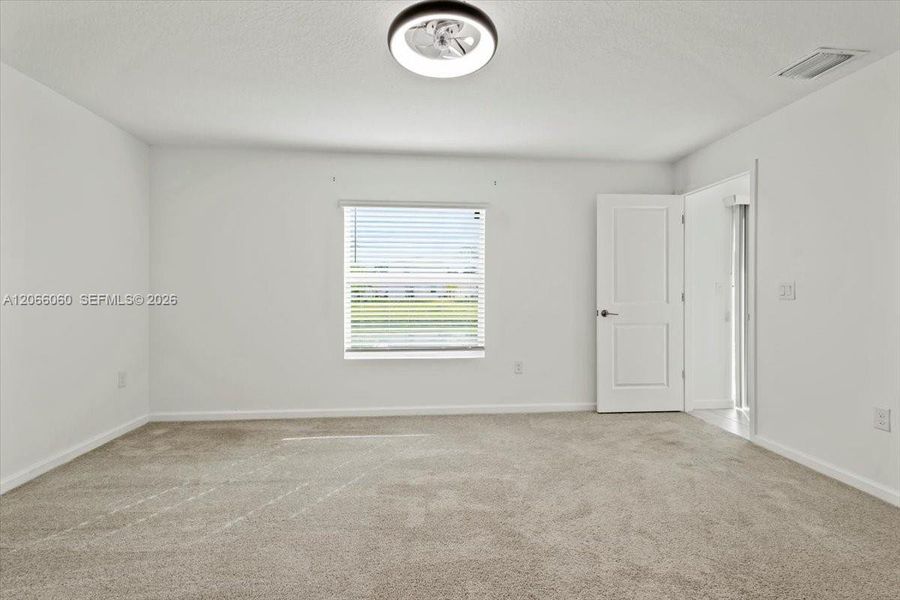 Spacious, unfurnished interior of a new home in , Palm Bay (Image 25). Spacious, unfurnished interior of a new home in , Palm Bay (Image 25).