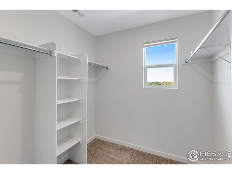 Image 18 of a home in Vista Meadows.