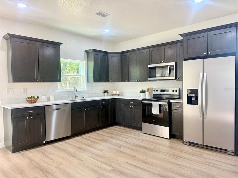 Furnished interior view inside a new home in , Alachua (Image 5).