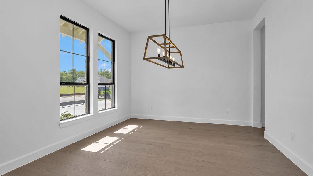 Spacious, unfurnished interior of a new home in Fulshear Lakes 80', Fulshear (Image 10).