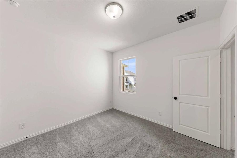 Spacious, unfurnished interior of a new home in Sereno Oaks at Buckner Terrace, Dallas (Image 13). Spacious, unfurnished interior of a new home in Sereno Oaks at Buckner Terrace, Dallas (Image 13).