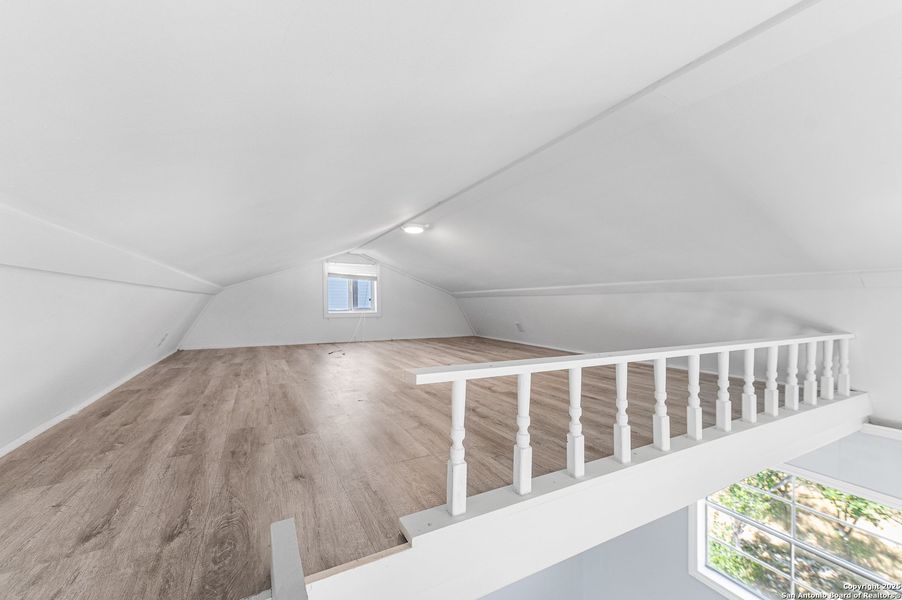 Image 52 of a home in .