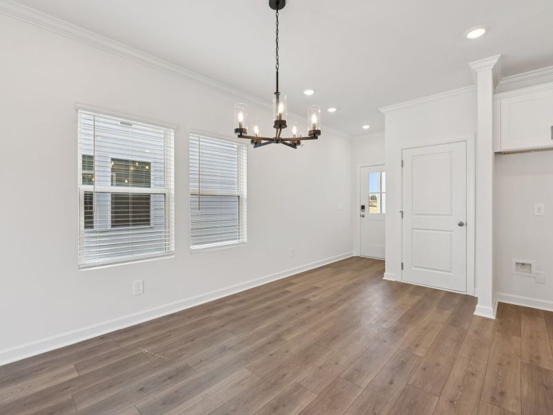 Host elegant dinner parties in the dining space. Host elegant dinner parties in the dining space.