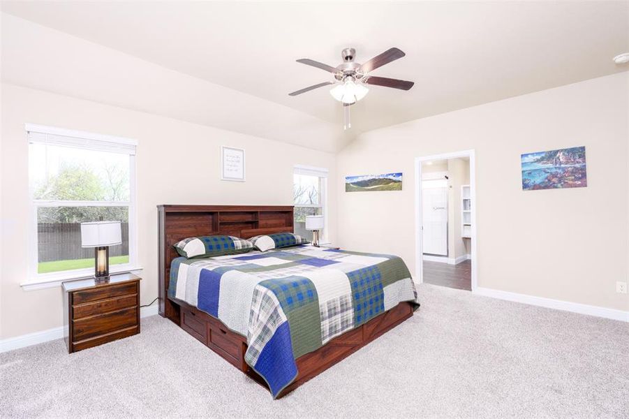 Furnished interior view inside a new home in , Cleburne (Image 16).