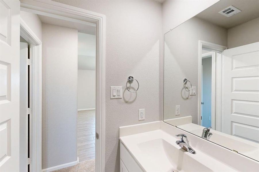 Furnished interior view inside a new home in Meadow Park, Ponder (Image 6).