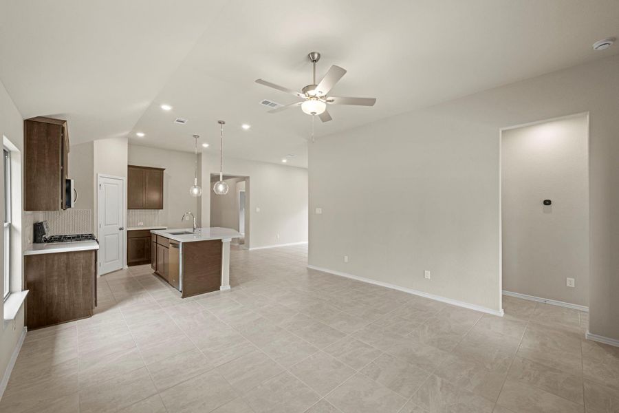 Spacious, unfurnished interior of a new home in Two Step Farm, Montgomery (Image 14). Spacious, unfurnished interior of a new home in Two Step Farm, Montgomery (Image 14).
