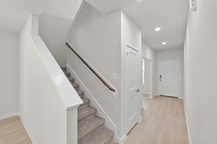 Image 31 of a home in Lakes at Crockett Martin. Image 31 of a home in Lakes at Crockett Martin.