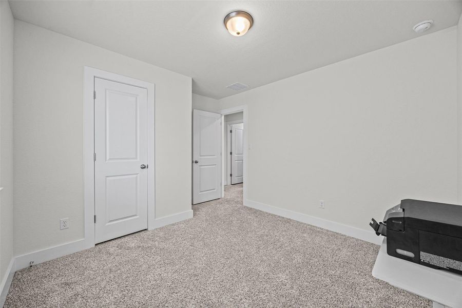Spacious, unfurnished interior of a new home in , Georgetown (Image 21).
