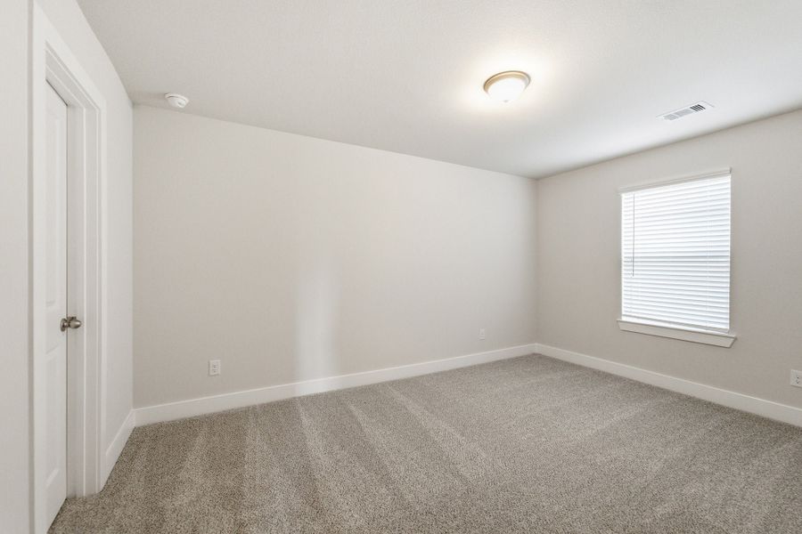 Spacious, unfurnished interior of a new home in Lago Mar, Texas City (Image 47). Spacious, unfurnished interior of a new home in Lago Mar, Texas City (Image 47).