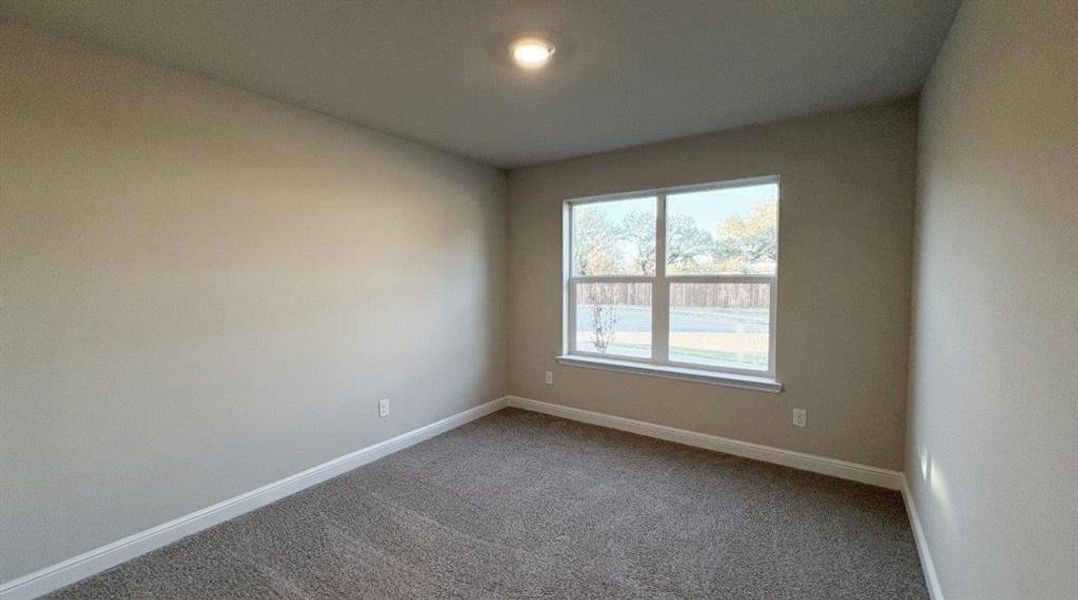 Spacious, unfurnished interior of a new home in Sandstone Estates, Granbury (Image 23).