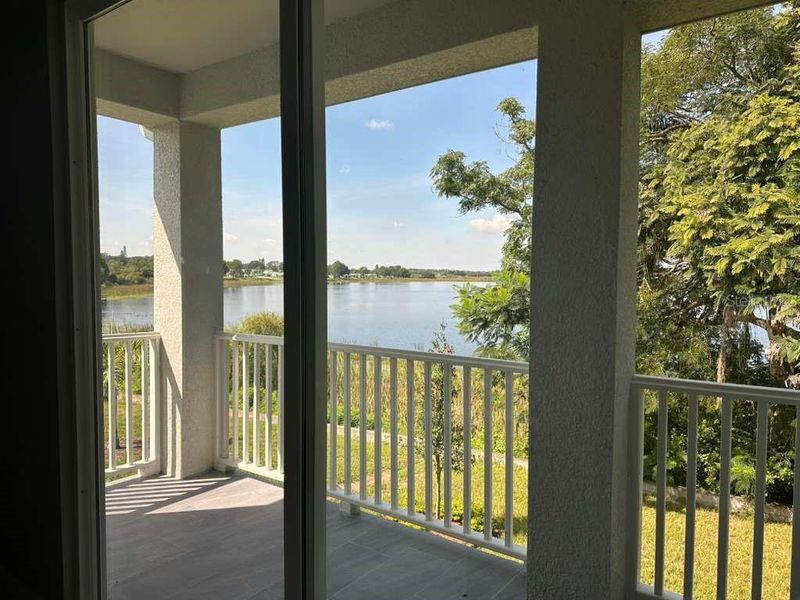 Exterior details and patio area of a home in , Haines City (Image 27).
