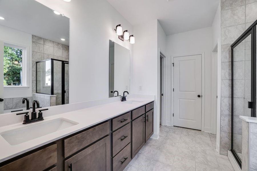 Furnished interior view inside a new home in Kennison Creek, Cumming (Image 9).