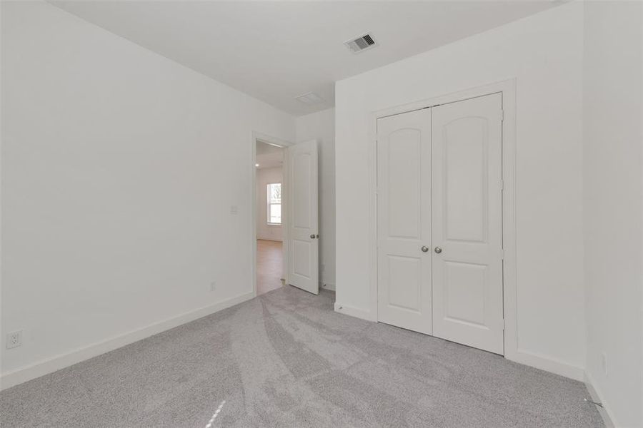 Spacious, unfurnished interior of a new home in Pearland Old Townsite, Pearland (Image 24). Spacious, unfurnished interior of a new home in Pearland Old Townsite, Pearland (Image 24).
