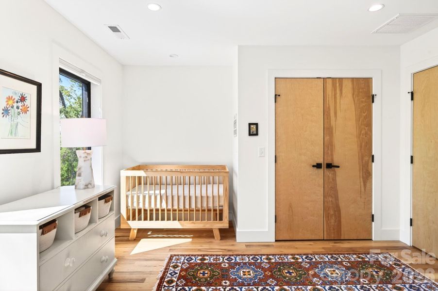 Space for Crib/ Desk/ Sitting Area