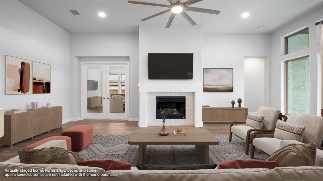 Furnished interior view inside a new home in Myrtle Creek 71', Waxahachie (Image 10). Furnished interior view inside a new home in Myrtle Creek 71', Waxahachie (Image 10).