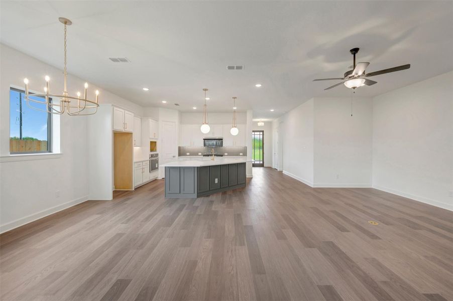 Spacious, unfurnished interior of a new home in Riceland - Enclave Row Collection, Mont Belvieu (Image 18).