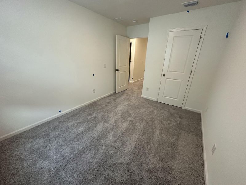 Spacious, unfurnished interior of a new home in Halstead, Moncks Corner (Image 15).