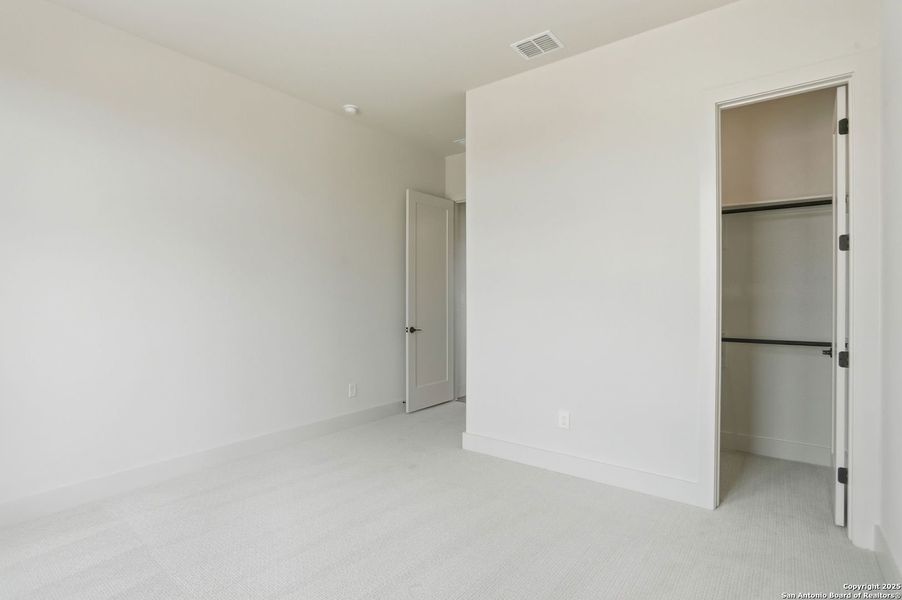 Spacious, unfurnished interior of a new home in Kinder Ranch 70's, San Antonio (Image 10). Spacious, unfurnished interior of a new home in Kinder Ranch 70's, San Antonio (Image 10).
