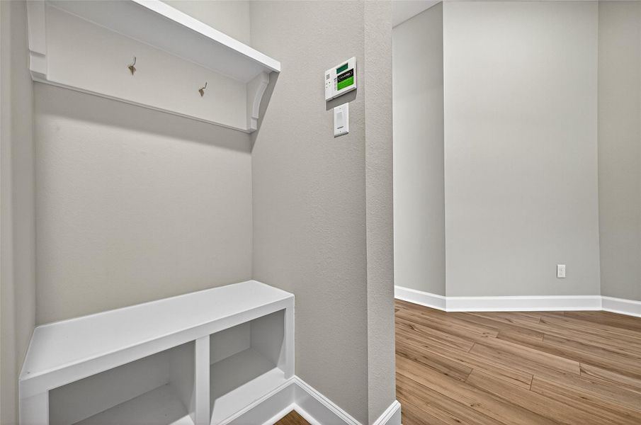 Spacious, unfurnished interior of a new home in Harvest Green 45', Richmond (Image 38).