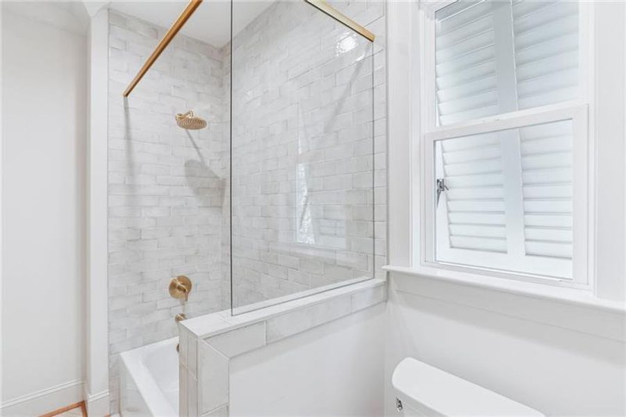 Image 48 of a home in .