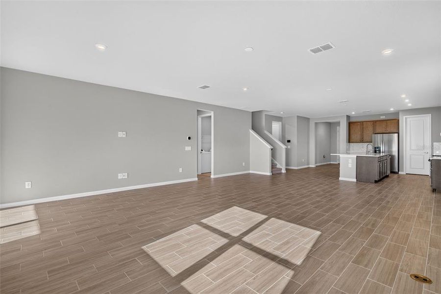 Spacious, unfurnished interior of a new home in Crosswind Ranch, Parrish (Image 10). Spacious, unfurnished interior of a new home in Crosswind Ranch, Parrish (Image 10).