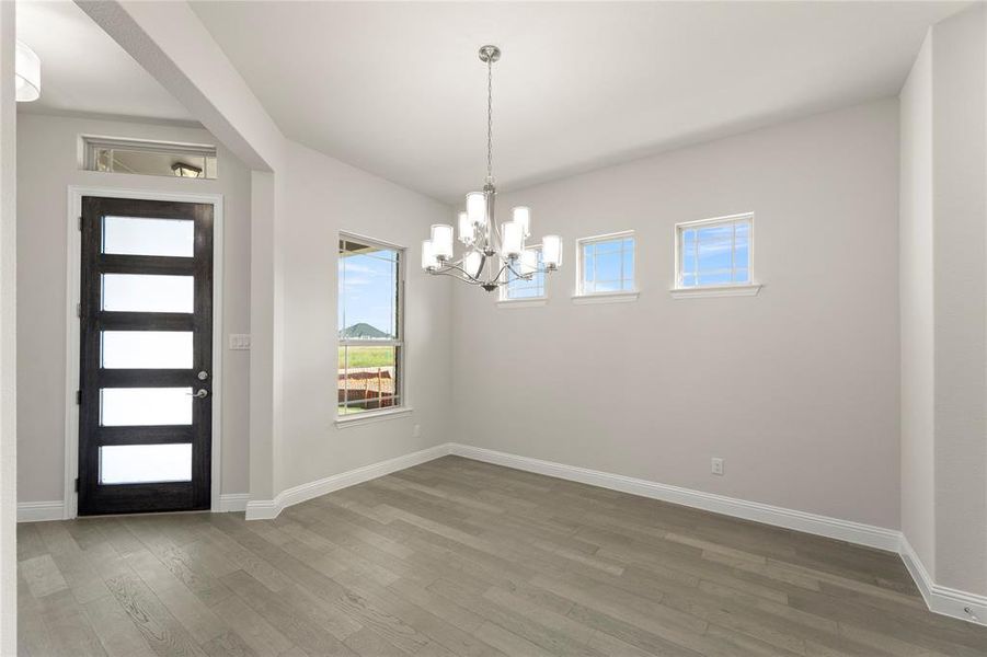 05. 1424 Rio Grande - Dining