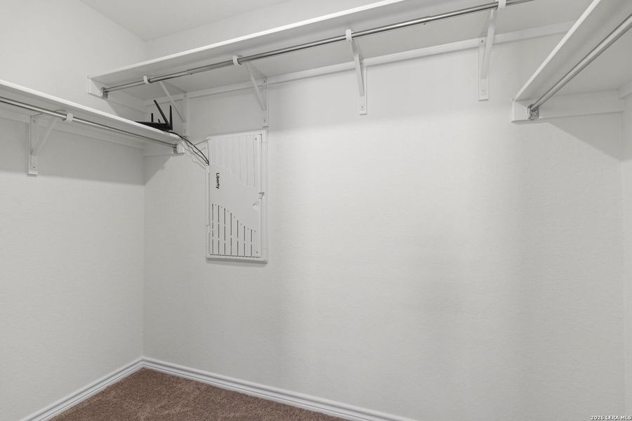 Spacious, unfurnished interior of a new home in , San Antonio (Image 20).