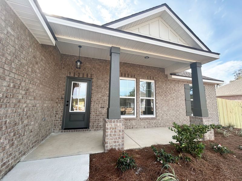 Exterior details and patio area of a home in Houston Place, Crestview (Image 3).