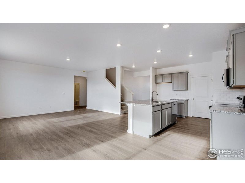 Image 48 of a home in Vista Meadows.