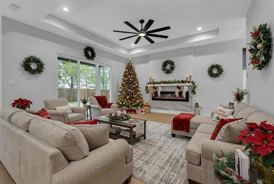 Furnished interior view inside a new home in , Grand Prairie (Image 14). Furnished interior view inside a new home in , Grand Prairie (Image 14).