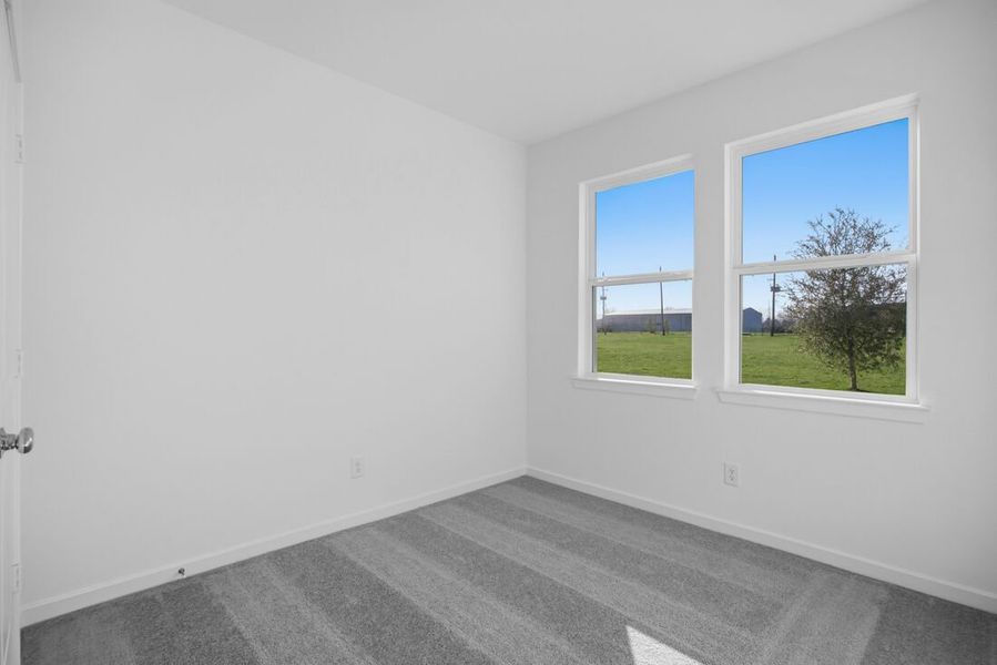 Spacious, unfurnished interior of a new home in Raburn Reserve 50s, Tomball (Image 10).