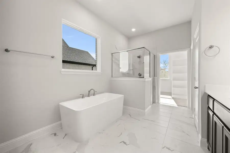 967 Reeves- Primary Suite-2 967 Reeves- Primary Suite-2