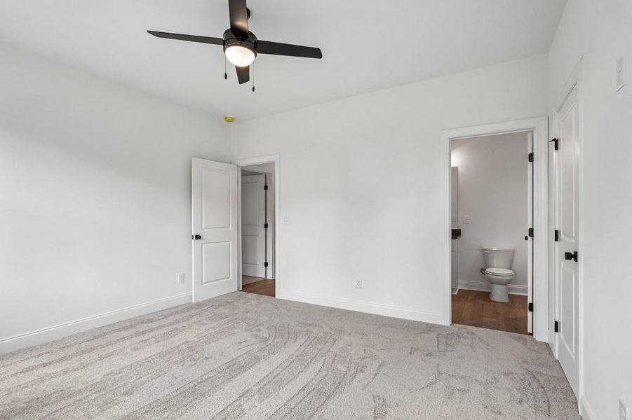 Spacious, unfurnished interior of a new home in The Preserve at Killian Hill, Lilburn (Image 34). Spacious, unfurnished interior of a new home in The Preserve at Killian Hill, Lilburn (Image 34).