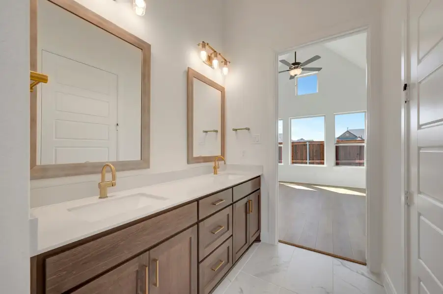 Owner's Bath Owner's Bath