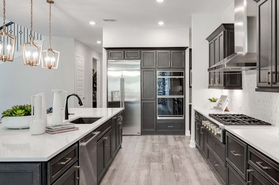 Representative furnished interior of a home built from the Verona by Tri Pointe Homes in Sienna 80′, Missouri City (Image 12).