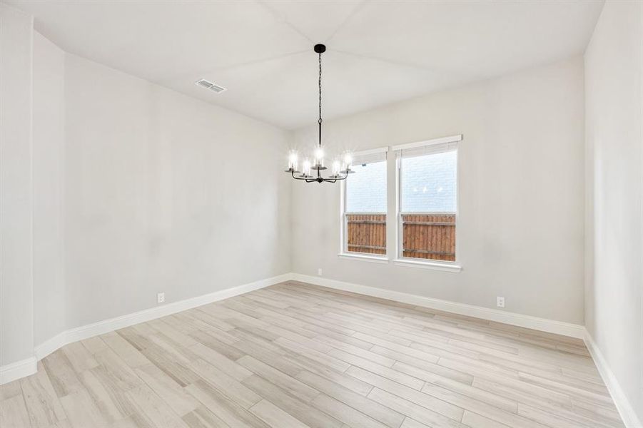 Spacious, unfurnished interior of a new home in Villages of Walnut Grove, Midlothian (Image 23).