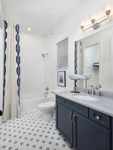 SCP Crown Bath 2-RHP SCP Crown Bath 2-RHP