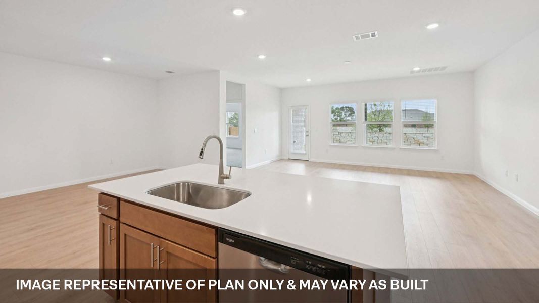 Representative interior finishes for a home built from the The Ozark by D.R. Horton in Bar W Ranch, Leander (Image 10).