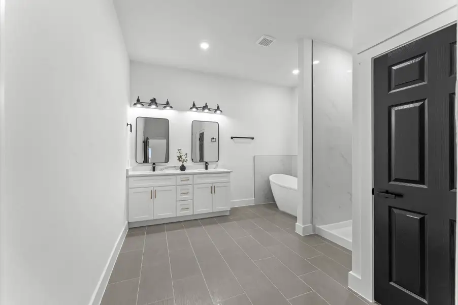 Elegant finishes throughout with a designer touch. Elegant finishes throughout with a designer touch.