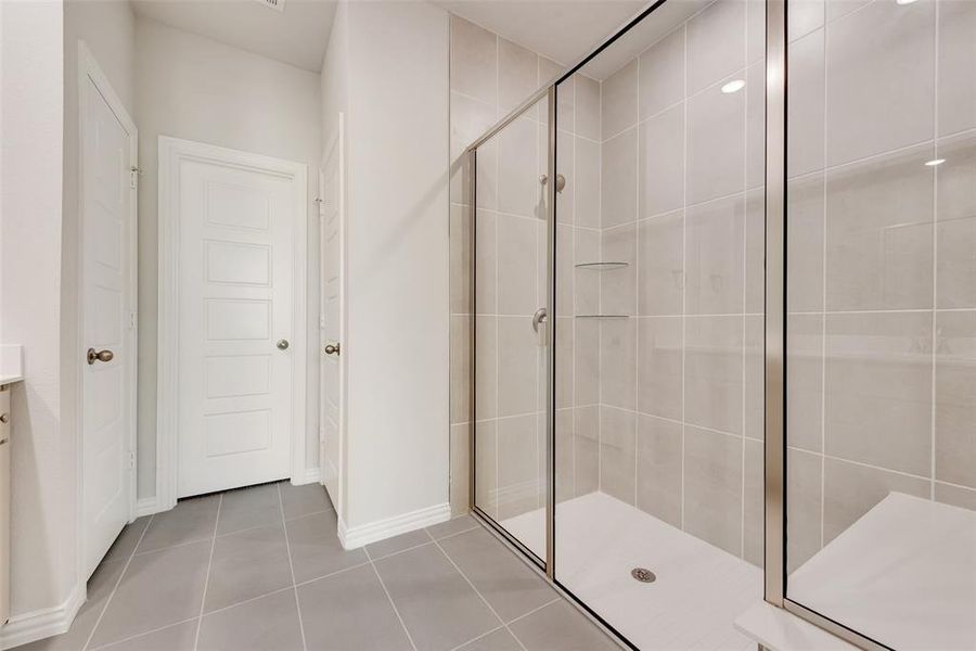 Furnished interior view inside a new home in Wade Settlement Townhomes, Frisco (Image 13).