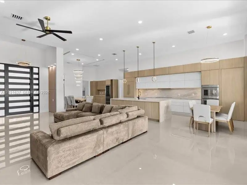 Furnished interior view inside a new home in , Port St. Lucie (Image 13).