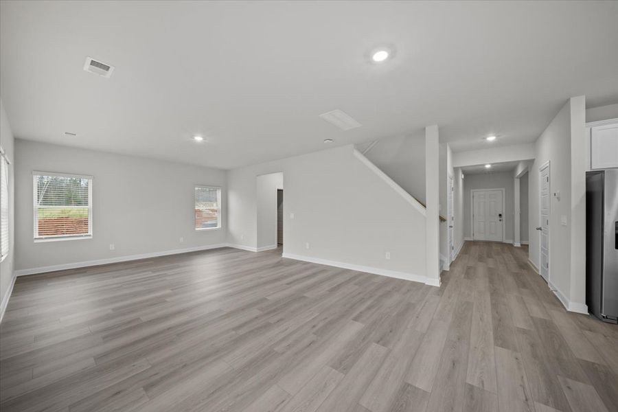 Spacious, unfurnished interior of a new home in Shiloh Valley, Piedmont (Image 17).