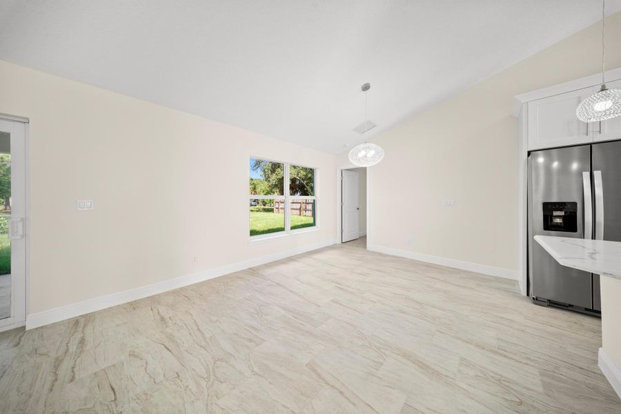 Spacious, unfurnished interior of a new home in , Fort Pierce (Image 20).