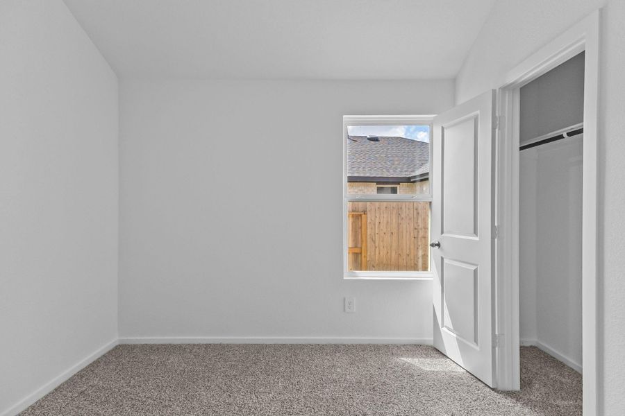 Spacious, unfurnished interior of a new home in Sunterra Lakes, Brookshire (Image 15). Spacious, unfurnished interior of a new home in Sunterra Lakes, Brookshire (Image 15).