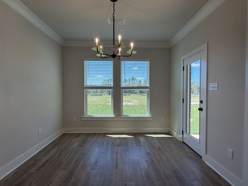 Spacious, unfurnished interior of a new home in Natureview, Freeport (Image 15).