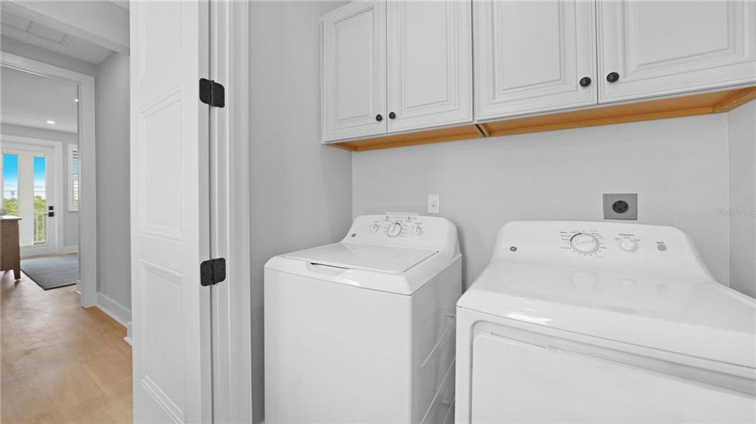 Furnished interior view inside a new home in , Cortez (Image 18).