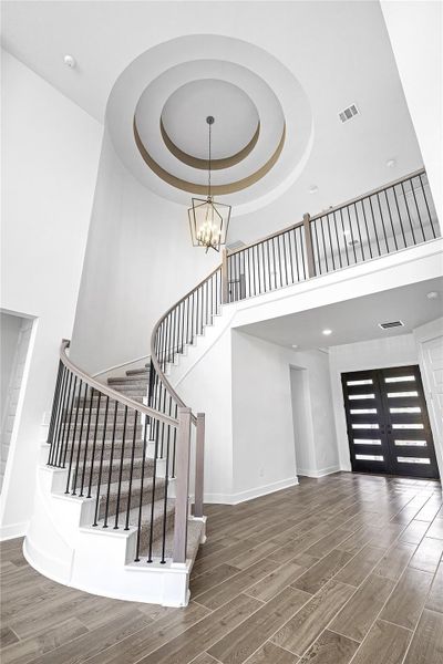 Representative image. Features, specifications, selections and colors may vary. Representative image. Features, specifications, selections and colors may vary.